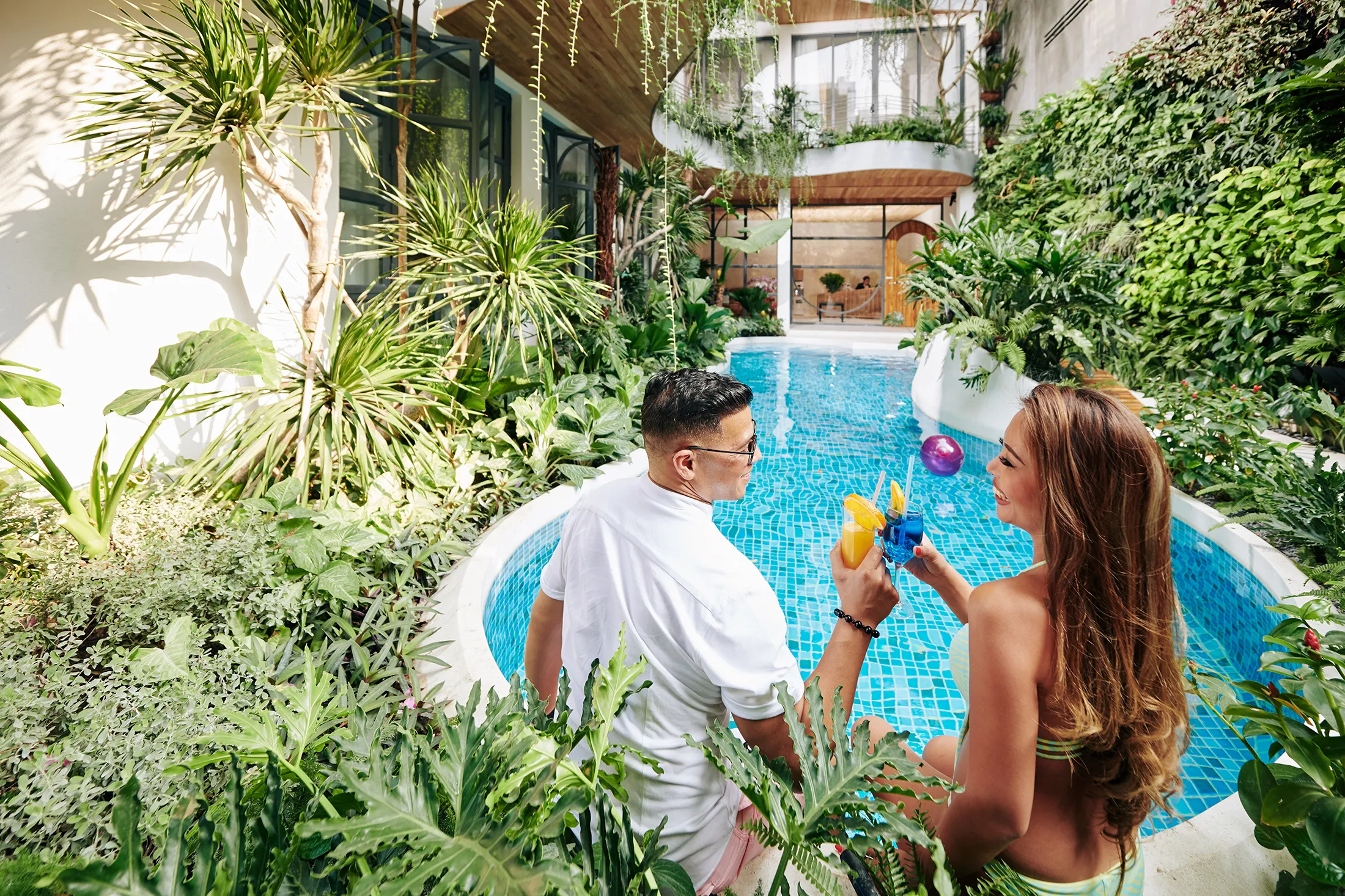 couple-in-love-by-swimming-pool-2025-01-29-10-42-39-utc